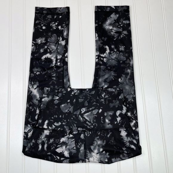 Lululemon Leggings Crop Tie Dye Black - Picture 1 of 4
